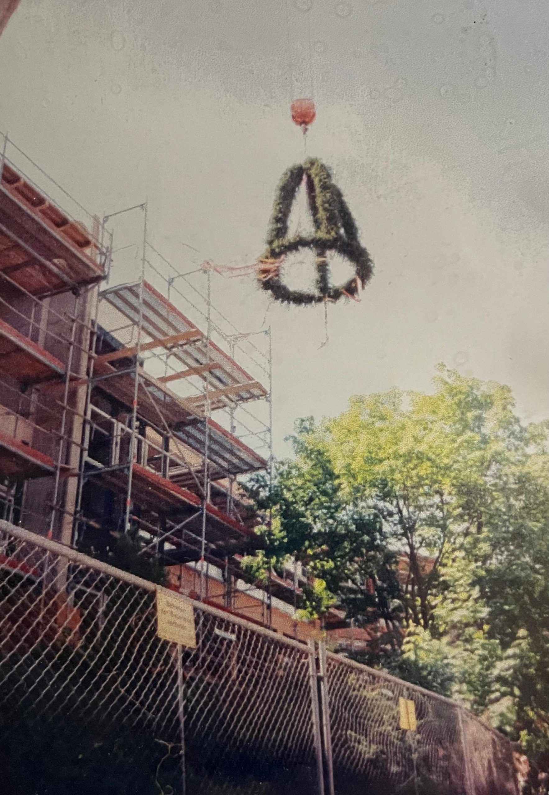 Richtfest am Neubau des Gymnasiums am 29. Mai 1995